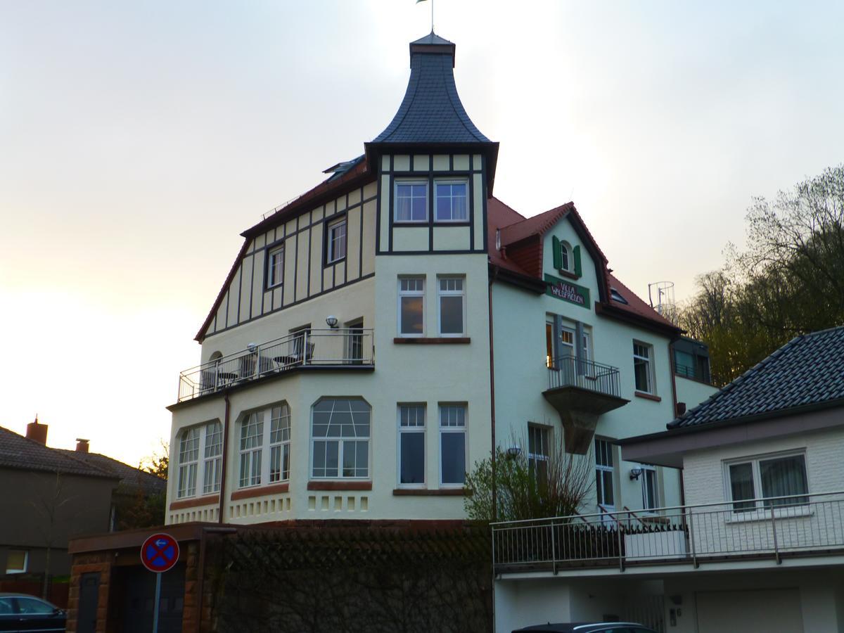 Villa Waldfrieden - Design Trifft Budget Анвайлер ам Трифелс Екстериор снимка